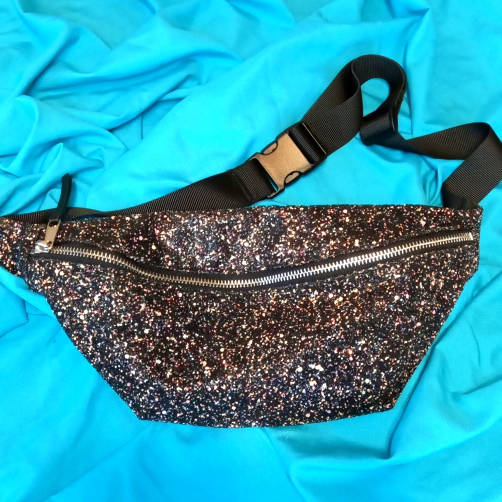 Divided sparkly fanny pack